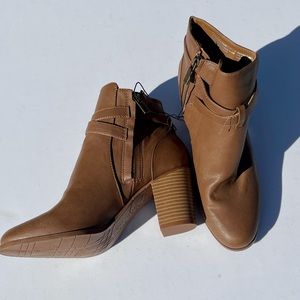 🔥MAKE OFFER🔥NEW! Kenneth Cole Reaction Women’s Lana Ankle High Boots🔥